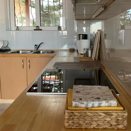 Zefi's Loft With A View The Sea At Mikrolimano In