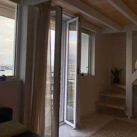 Zefi's Loft With A View The Sea At Mikrolimano In * Piraeus